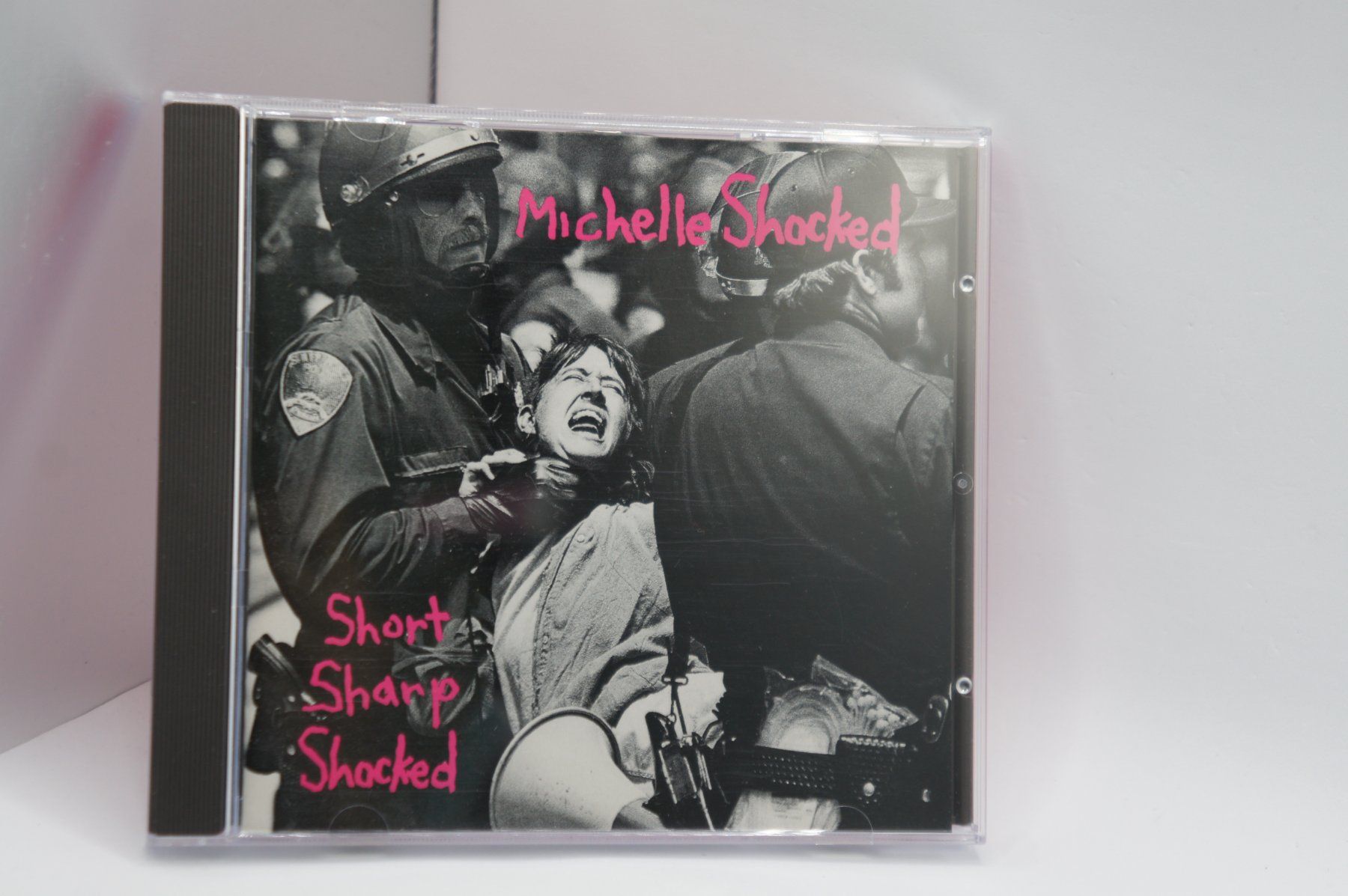 CDs: CD Michelle Shocked – Short Sharp Shocked – Gebraucht aus Ernetschwil von luisvonerni