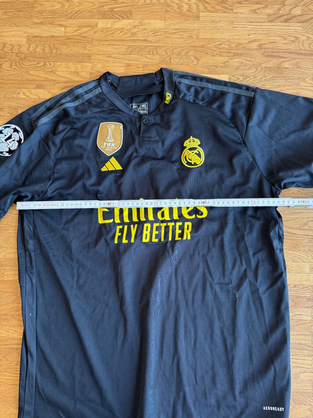Leibchen & Hosen: Real Madrid Trikot Bellingham 5 – Gebraucht aus Zwingen von mpr_7ykk 2