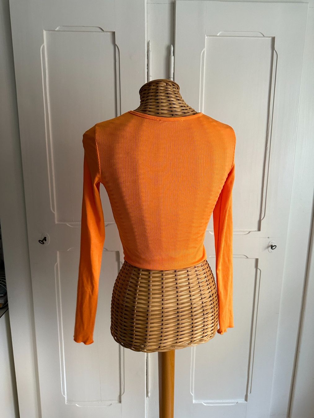 Shein T-shirt: SHEIN - Langarmshirt orange 34 – Usato da Zürich venduto da Diazaio 2