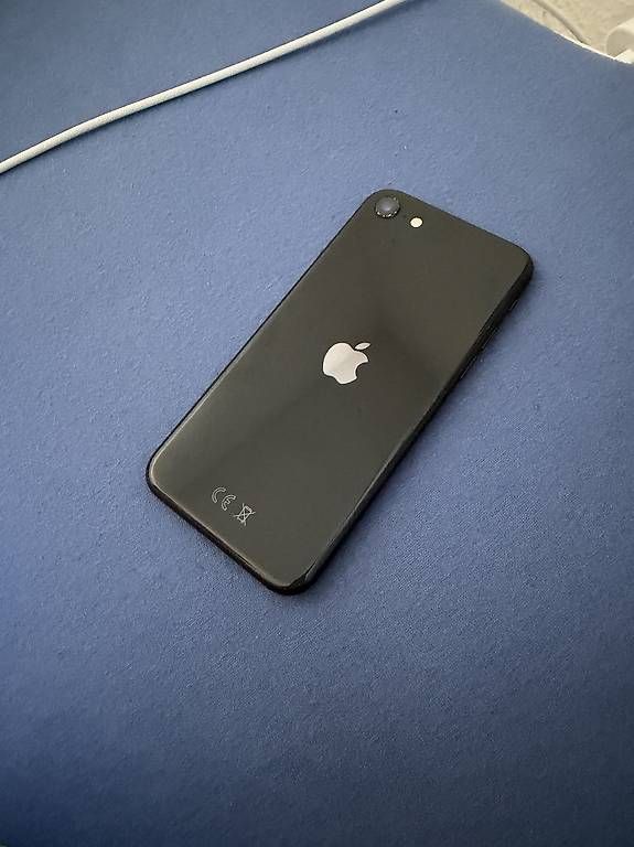 Telefoni cellulari / Smartphones: Iphone SE 64gb – Usato da Oberwil BL venduto da use_c26j 1