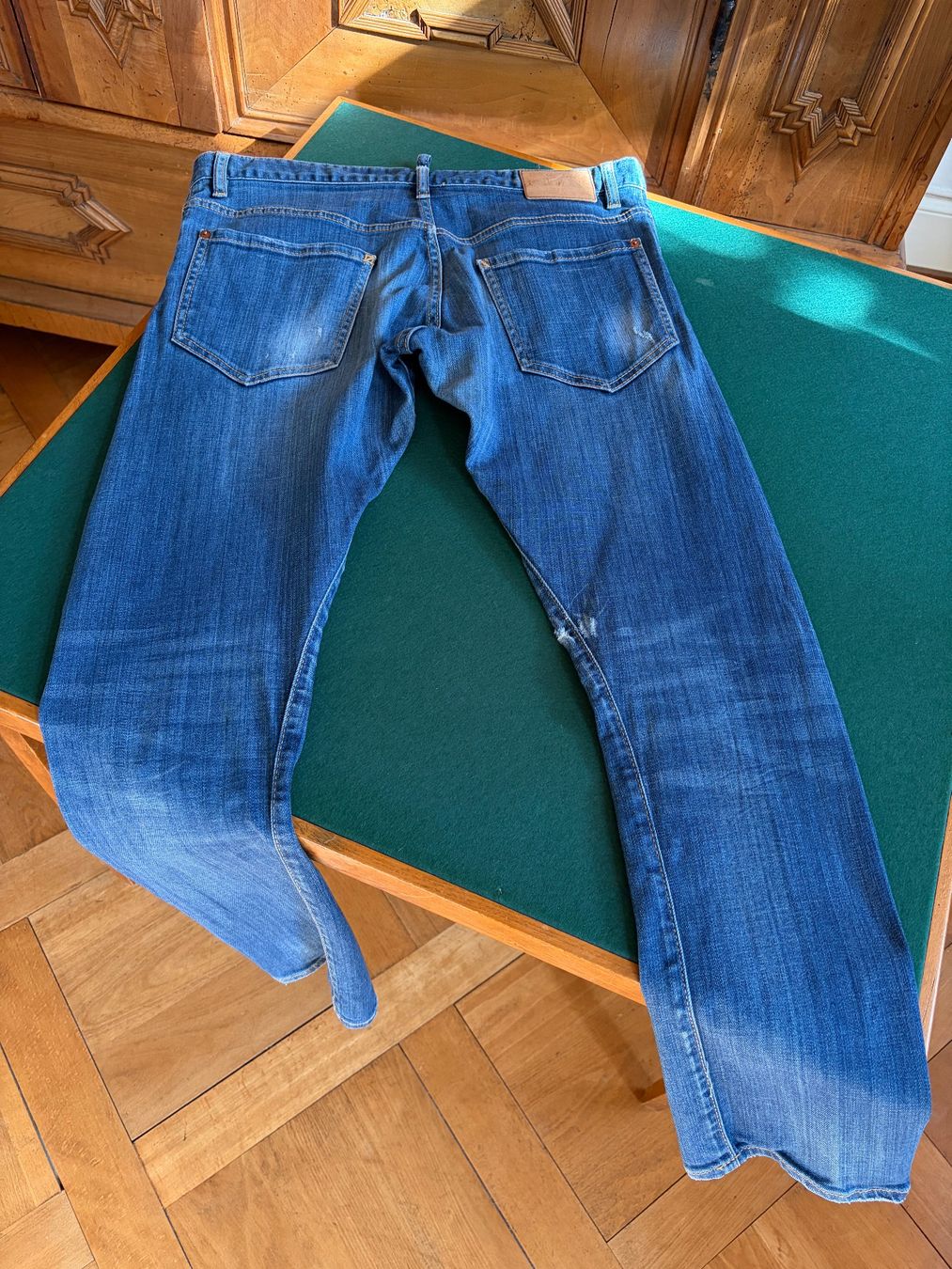 Dsquared2 Jeans: DESQUARED 2  Jeans  NP: 580,-  Größe: 52 – Usato da Interlaken venduto da Bona55 9
