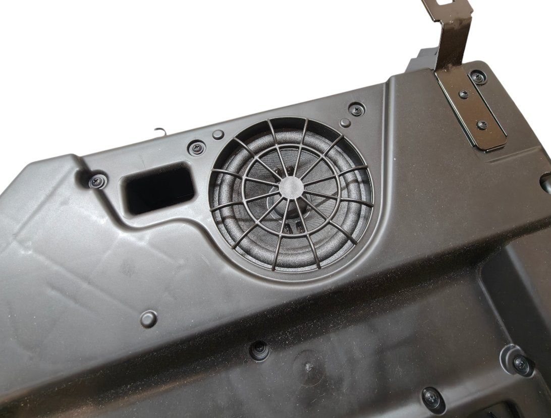 Casse acustiche: Subwoofer d'origine - Smart Brabus W451 – Usato da Corcelles-près-Payerne venduto da FactoryofSound 1