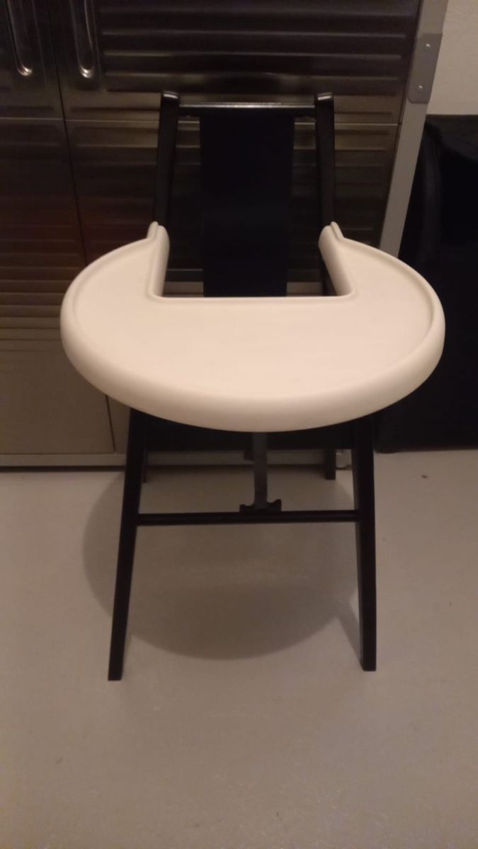 Ikea Hochstühle: Baby chair and table – Neu (gemäss Beschreibung) aus Küsnacht ZH von SIL_y9fc