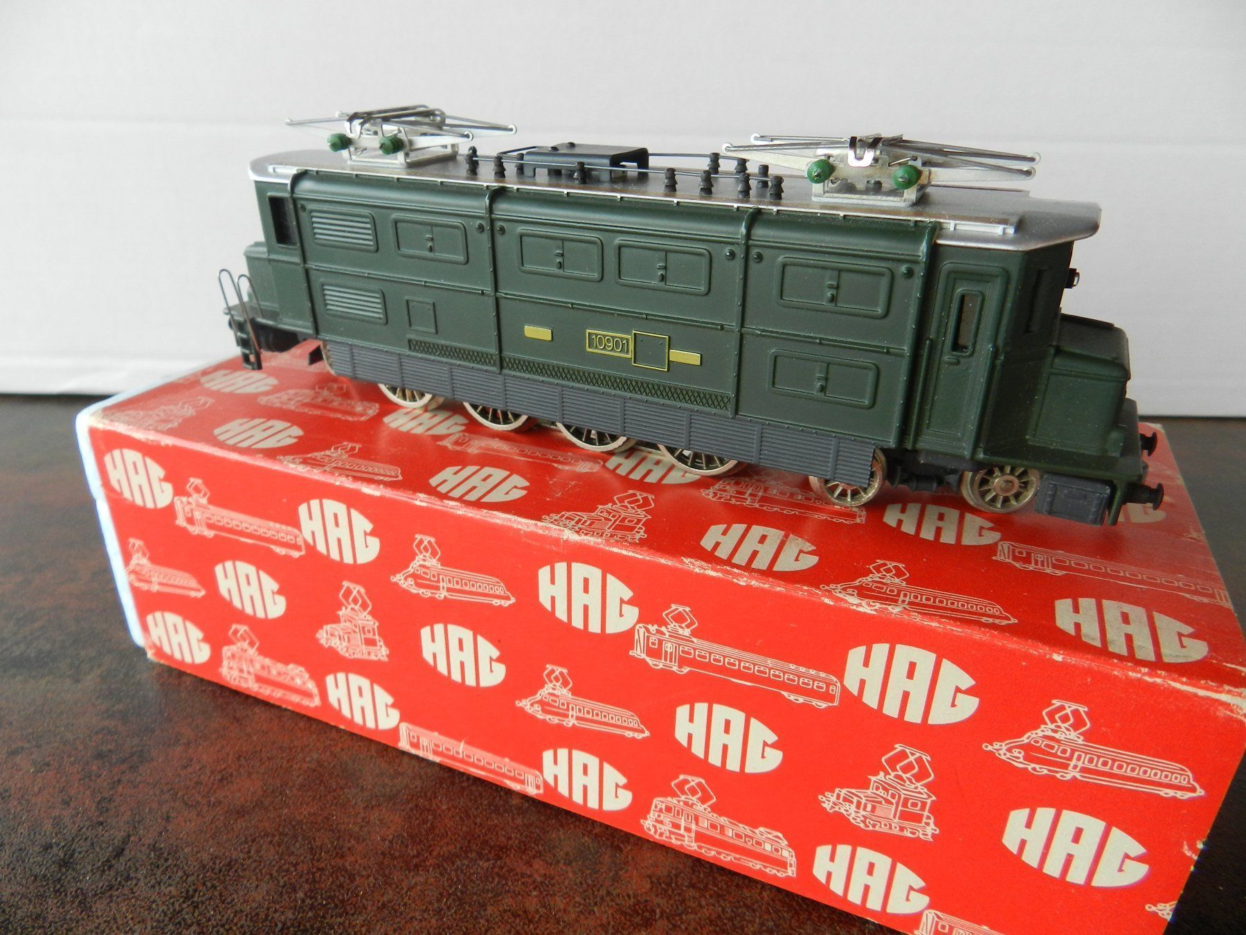 Hag Modellini di ferrovie: H0 AC HAG E-Lok Ae 4/7 SBB – Nuovo (secondo la descrizione) da Arzier-Le Muids venduto da elocin83 2