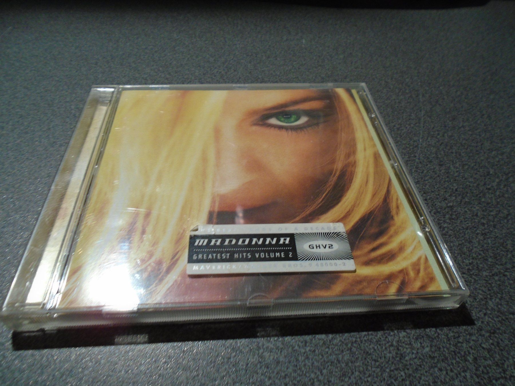 CD: CD Madonna, Greatest Hits, Volume 2 – Usato da Zürich venduto da abraxas1291