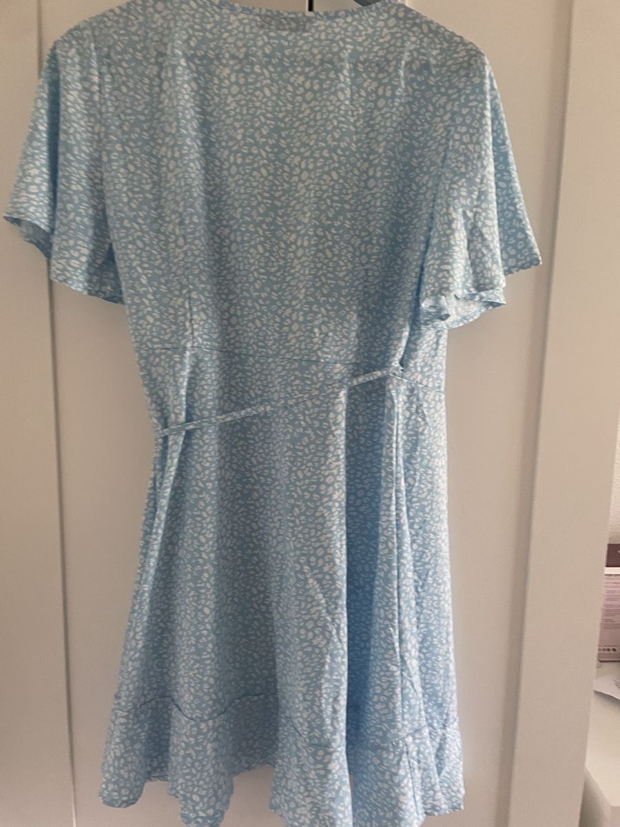 Shein Vestiti: Sommerwickelkleid Gr. L/XL Blau mit Muster – Nuovo (secondo la descrizione) da HORGEN venduto da paris007 6