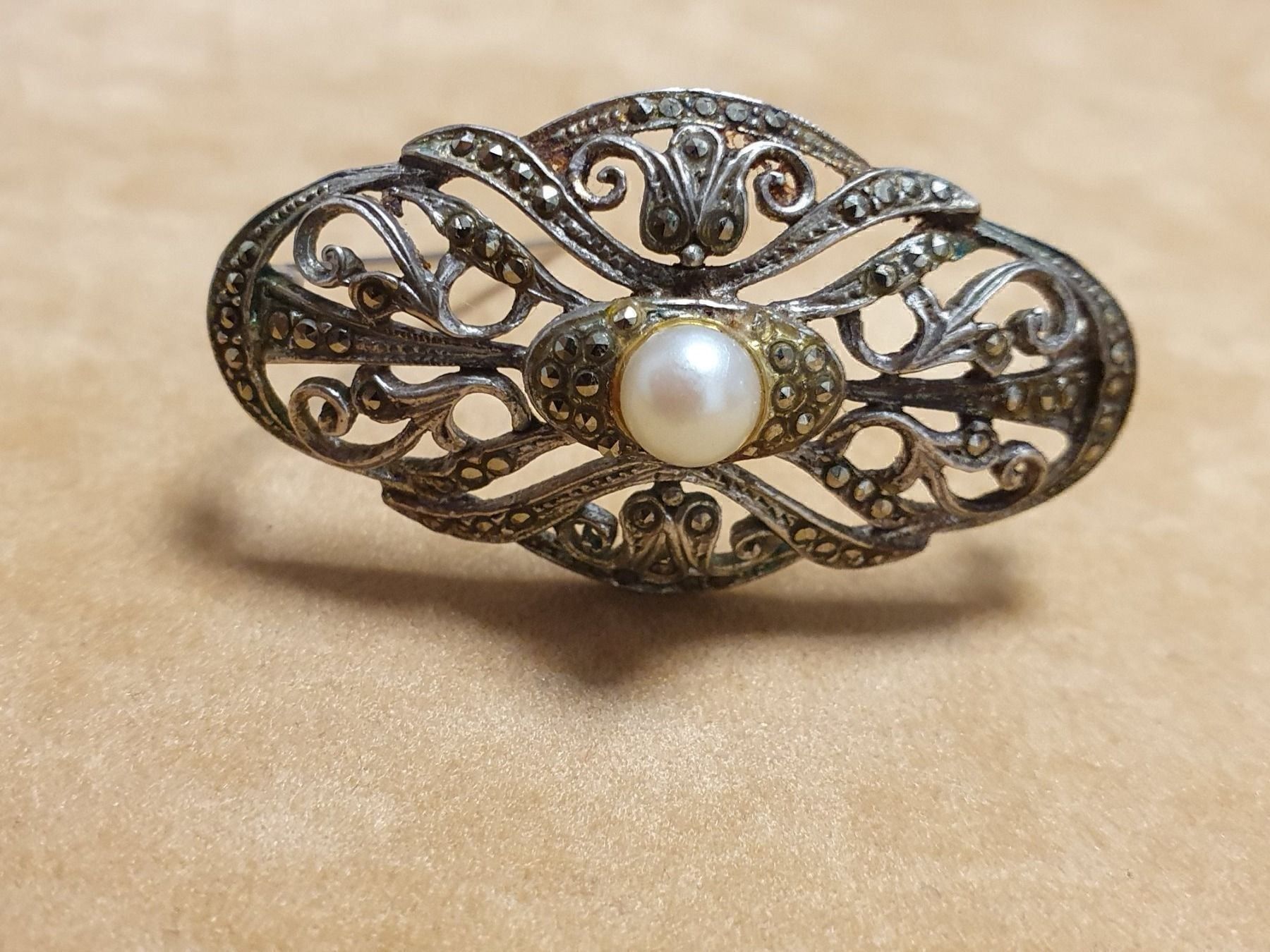 Spille & Fermagli: Jugendstil Bijou - Ein Träumchen – Usato da Wohlen AG venduto da palmsprings 4
