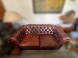 Altes Chesterfield sehr schöne Patina 2er