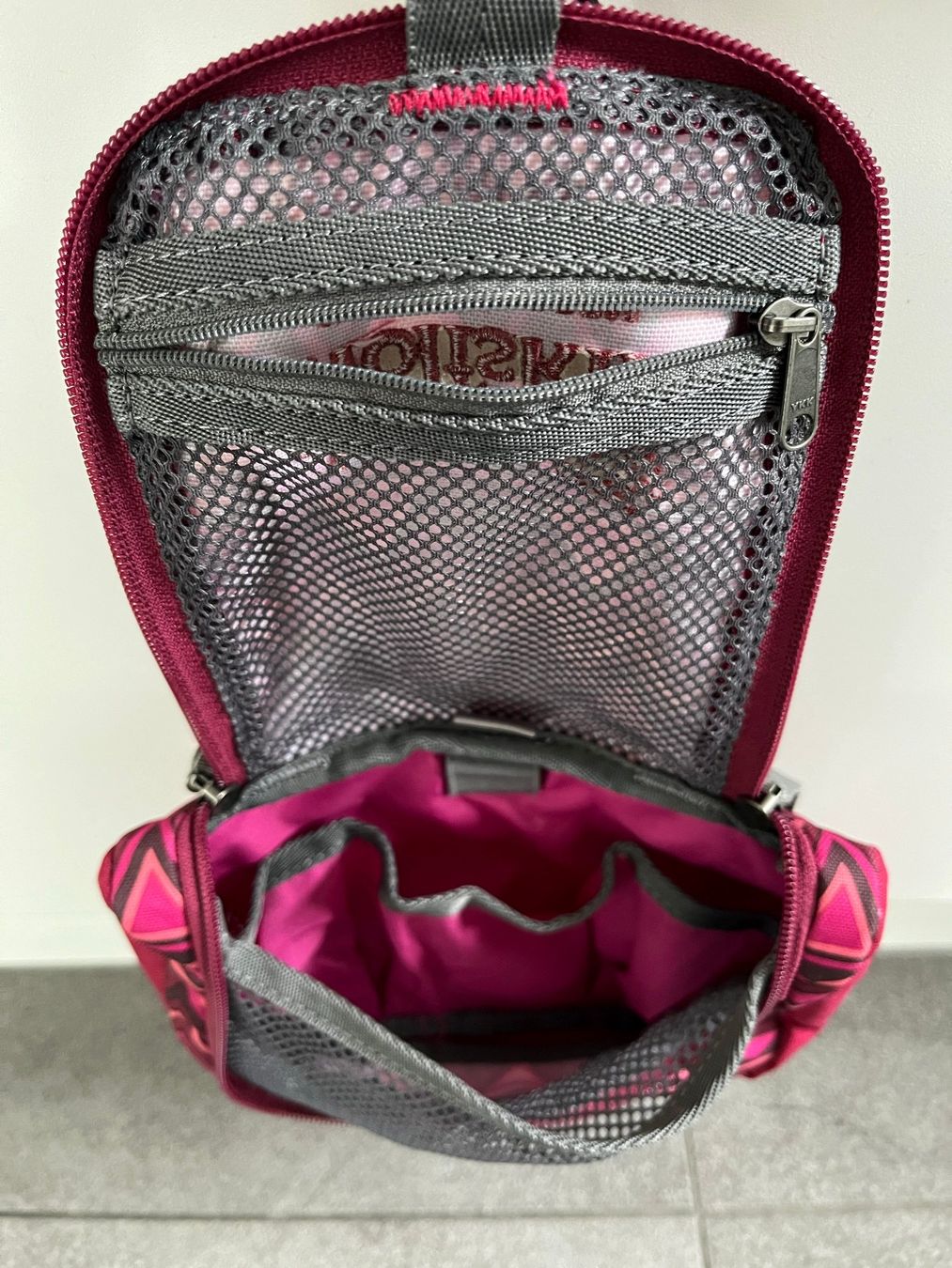 Jack Wolfskin Custodie per cosmetici: Kinder Kulturbeutel/Necessaire rot – Usato da Bösingen venduto da dankate 2