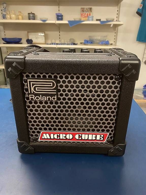 Roland Amplificatori: Kleiner Gitarrenverstärker Roland Micro Cube – Usato da Schaffhausen venduto da Galleria13_Brocki_SH