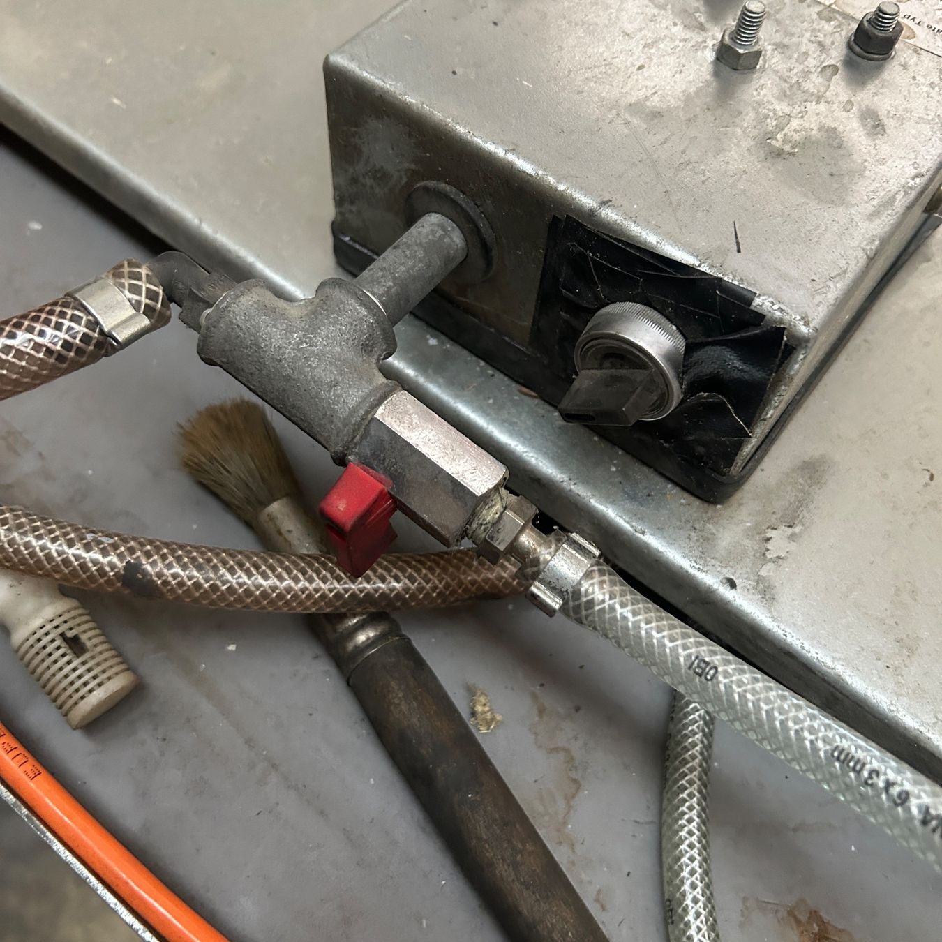 Tutte le macchine: Kleinteilereiniger von Amstutz mit Strom 230 Volt – Usato da Untersiggenthal venduto da sinamoll 5