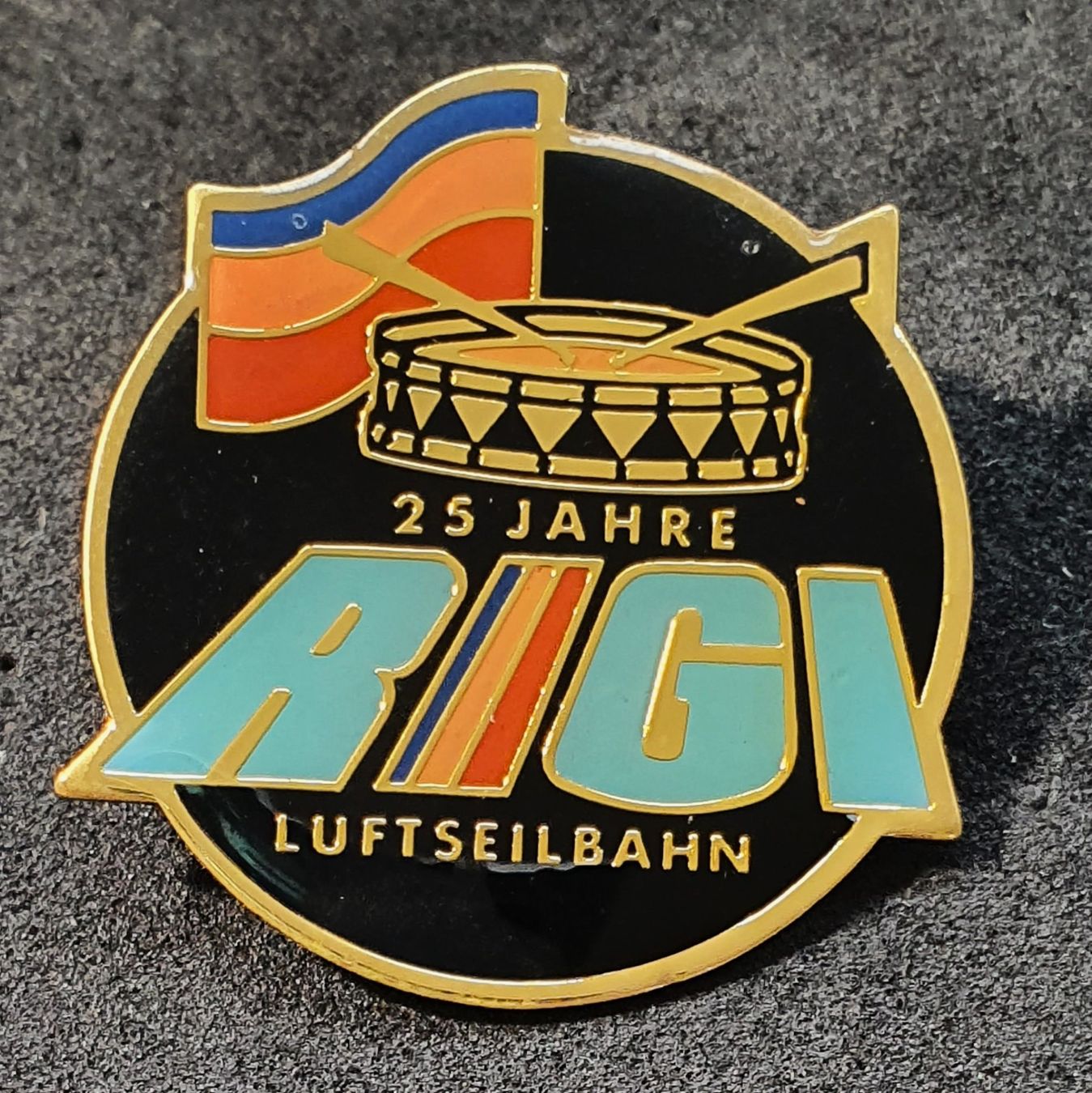Placchette & Badge: U337 - Pin 25 Jahre RIGI Luftseilbahn – Usato da Reinach BL venduto da Boston-Verkauf 1