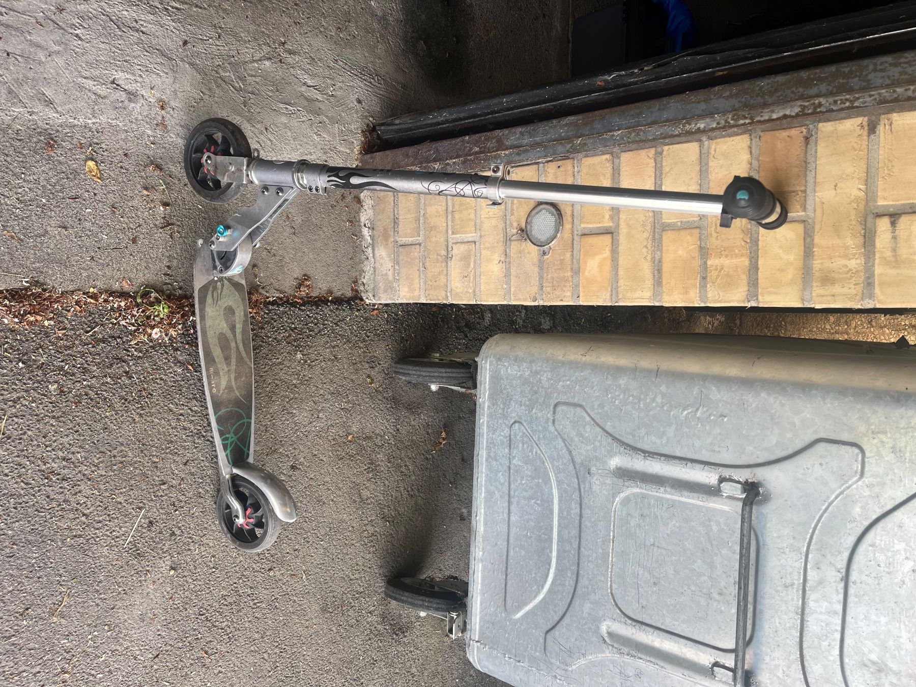 Micro Kickboard: Scooter – D'occasion à Steffisburg par bigb1989 1