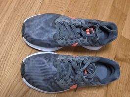 Nike Laufschuhe (Gr. 37.5 / UK 4 / US 6.5)
