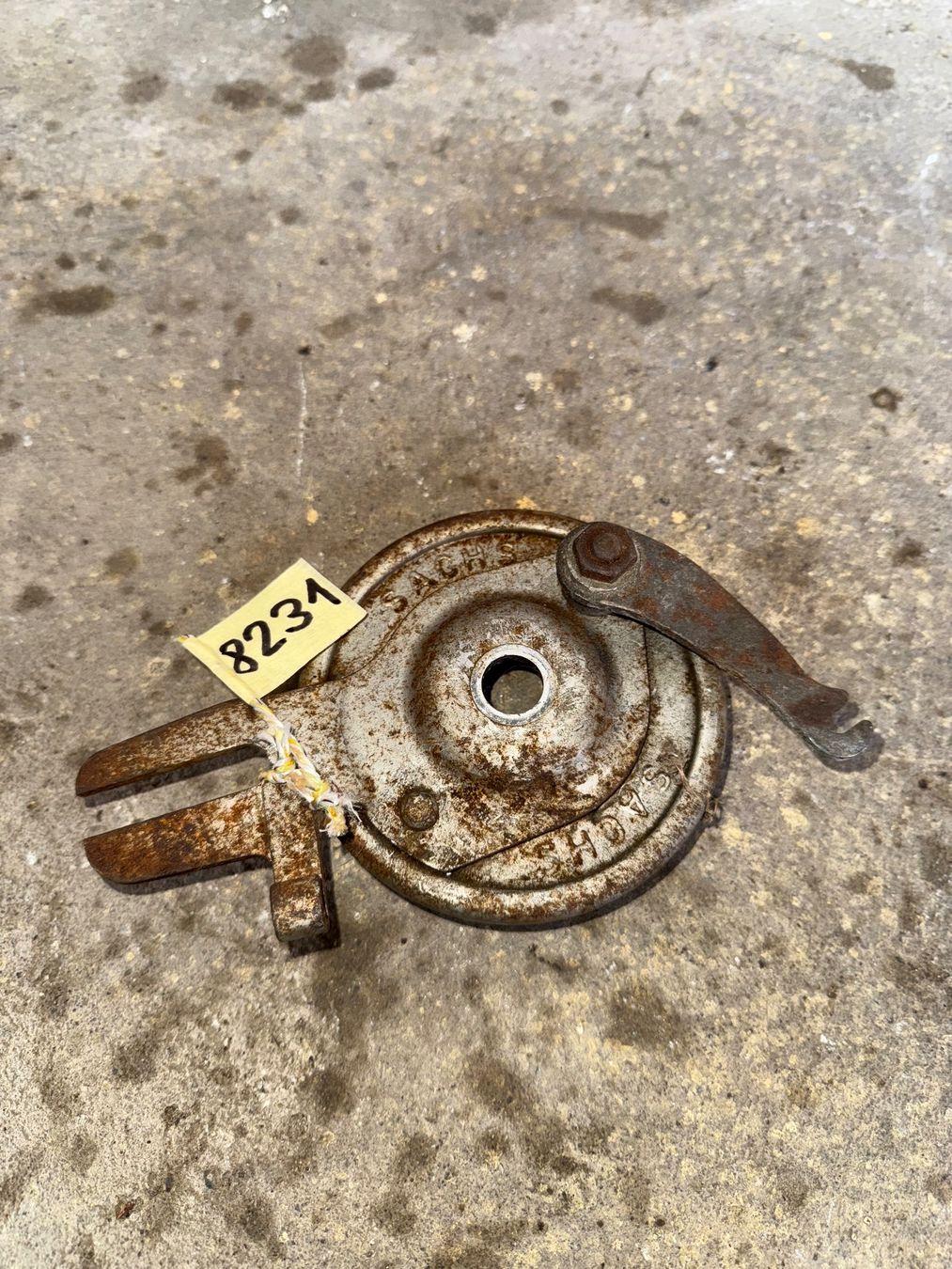 Sachs Parti ricambio per ciclomotori: Sachs Mofa Bremsankerplatte – Usato da Fahrni b. Thun venduto da berger_tuning34