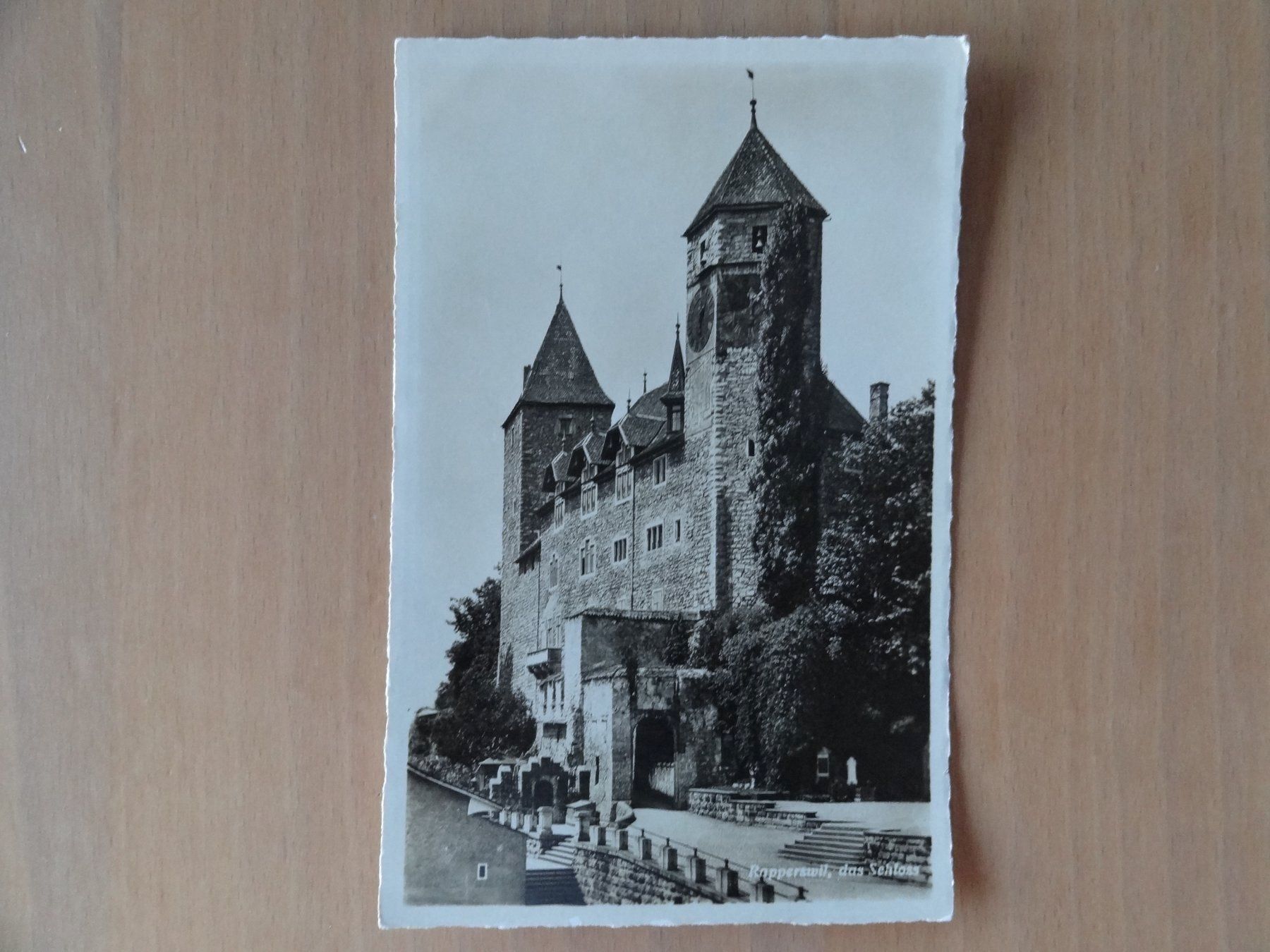 Cartoline postali: Rapperswil - Schloss - 1935 – Usato da St Léonard venduto da Riglin
