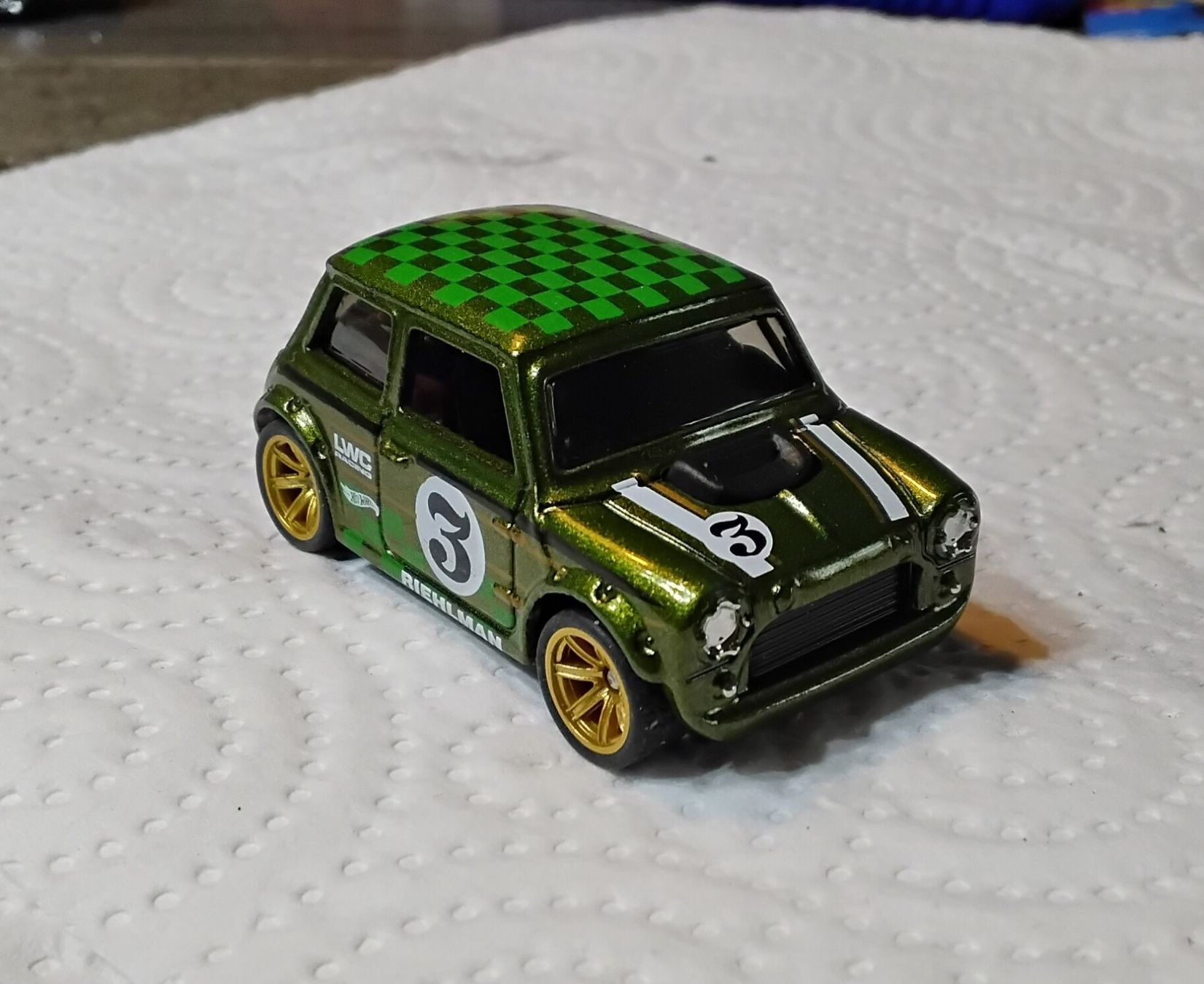 Hot Wheels Modellini d'auto: HotWheels Morris Mini – Nuovo (secondo la descrizione) da Pfyn venduto da Wildwilli 2