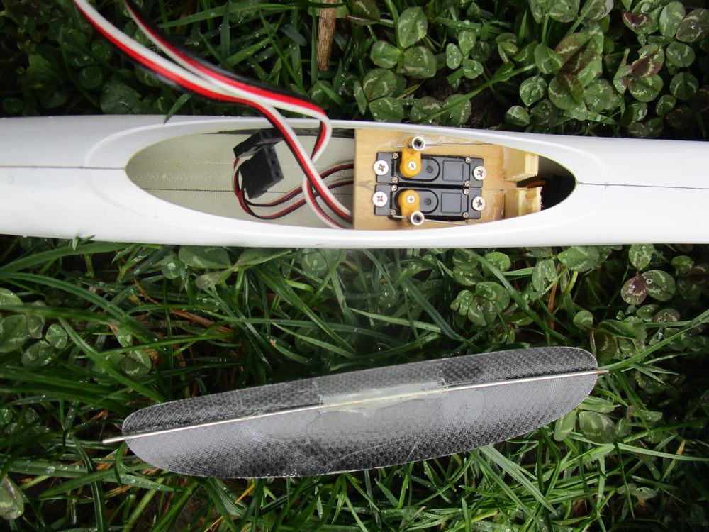 schöner wenig benutzter DLG HLG RC Segler 150cm 250g | Kaufen auf Ricardo