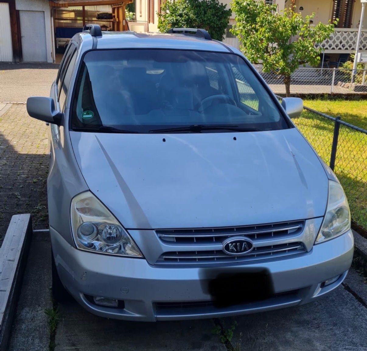 Kia Autos: KIA Carnival – D'occasion à Gränichen par Mtrudi