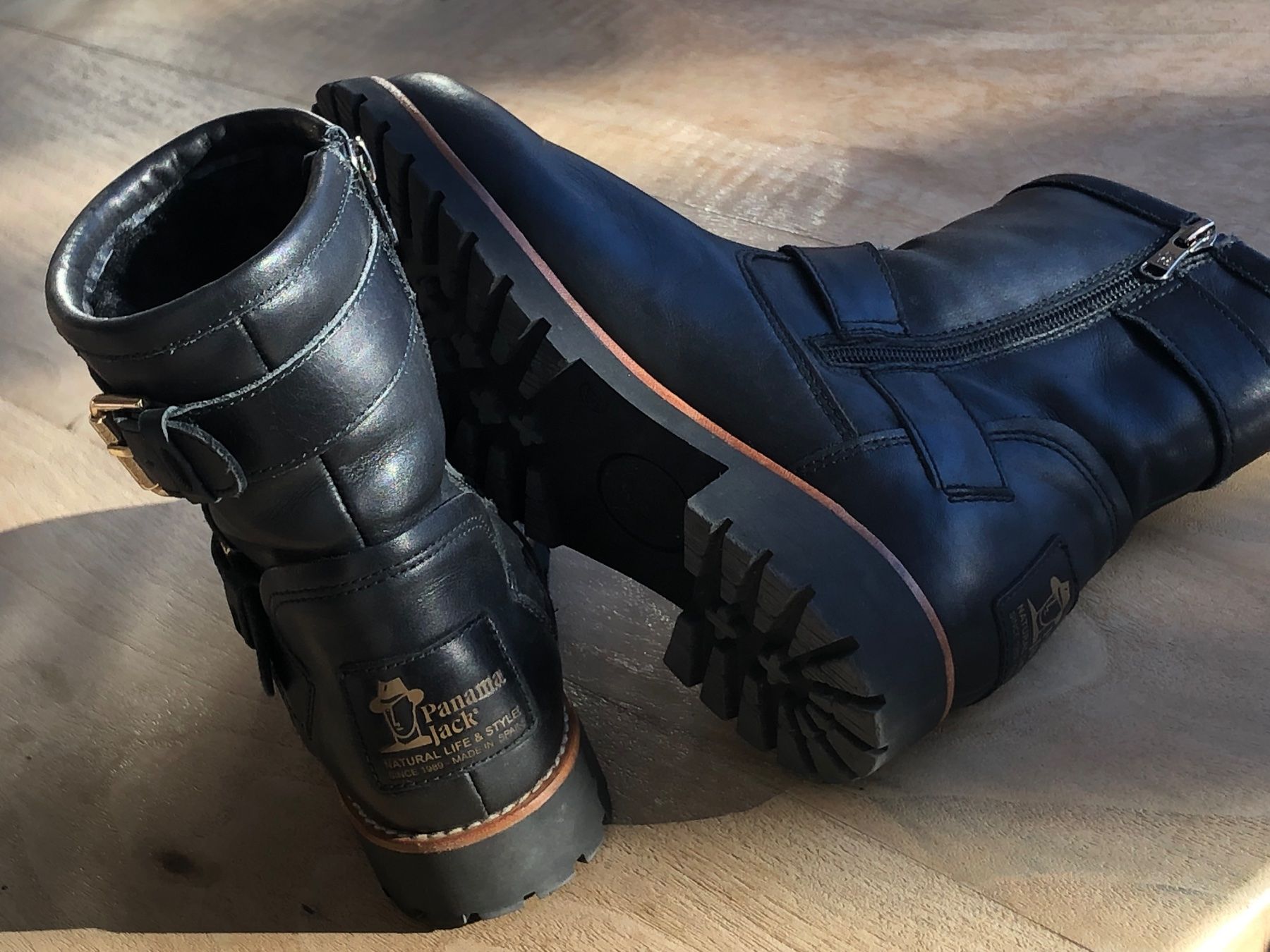 Panama Jack Scarpe da donna: Stiefel Panama Jack mit Lammfellinnenfutter. – Usato da Saanen venduto da aom01 1