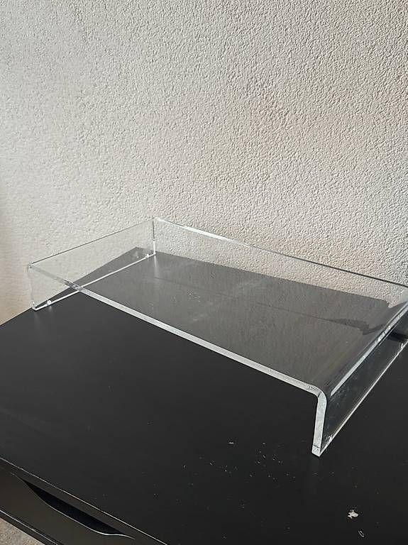 Sonstige Dekorationen & Accessoires: Ikea Bildschirmerhöhung Plexiglas – Gebraucht aus Walzenhausen von elhuuu21