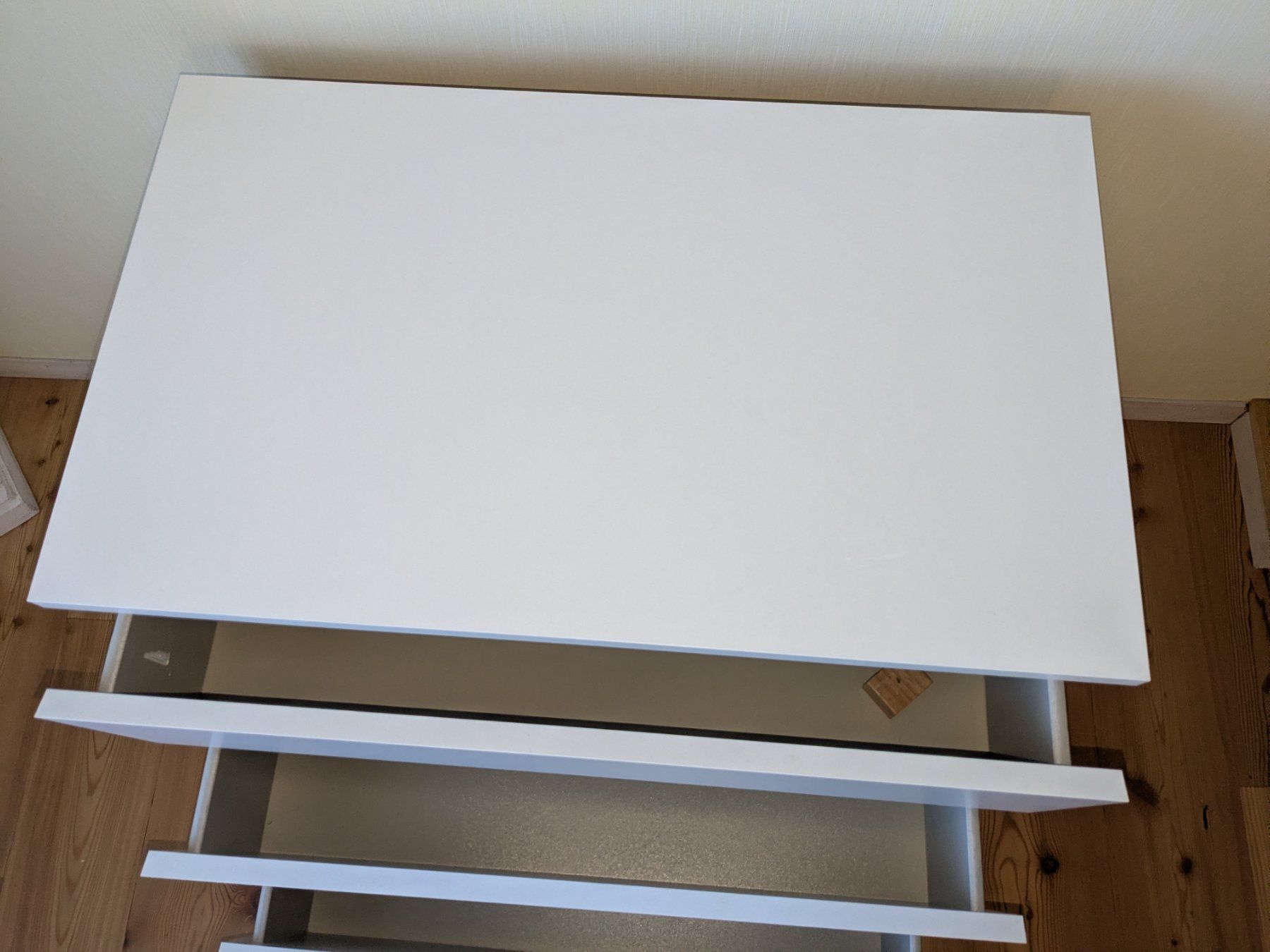 Ikea Cassettiere: Ikea Kommode Malm weiss mit drei Schubladen – Usato da Giffers venduto da agu25 3