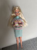 Sammlerpuppe Barbie im Winterpullover, gebraucht, für Sammle