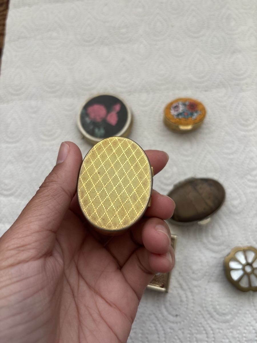Altri gioielli: Vintage Pill case – Usato da Confignon venduto da Second_Hand_Ch 5
