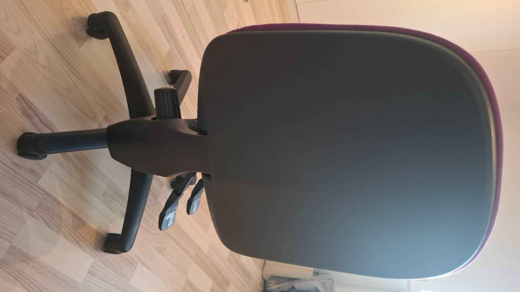 Livique Stühle: Bürostuhl – Gebraucht aus Schöftland von Bikefarmer 1