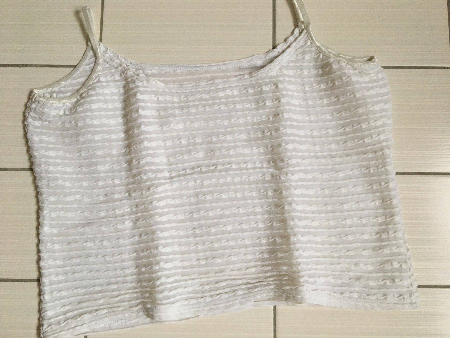 Top: Top L – Usato da Arth venduto da Vrecam51