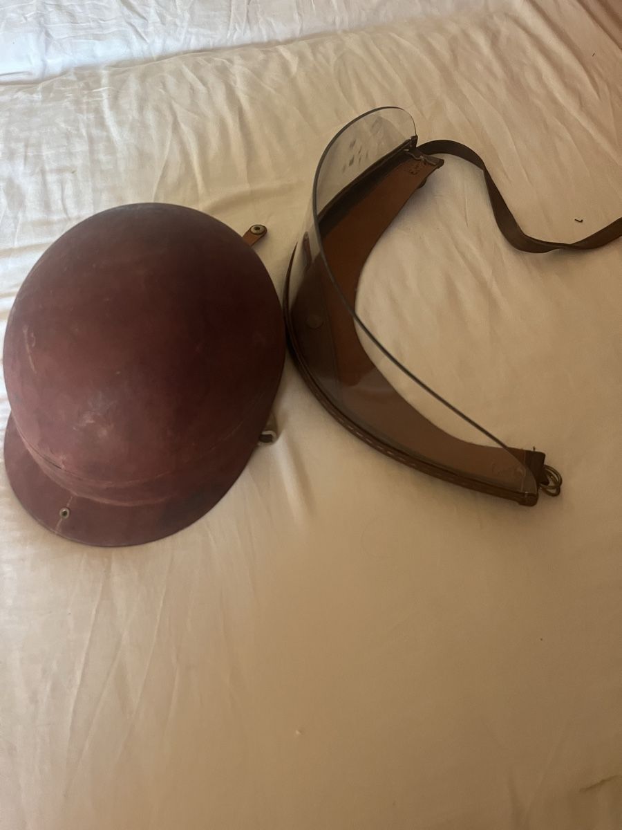 Antike Kleidung: Vintage Helm Chapal – Gebraucht aus Saanen von SoniaMichaela 2