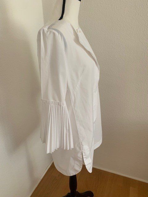 Blusen: Tunika-Bluse mit Plissé-Aermel / Baumwolle / Gr. 36 – Neu (gemäss Beschreibung) aus Zürich von gonthemove 1
