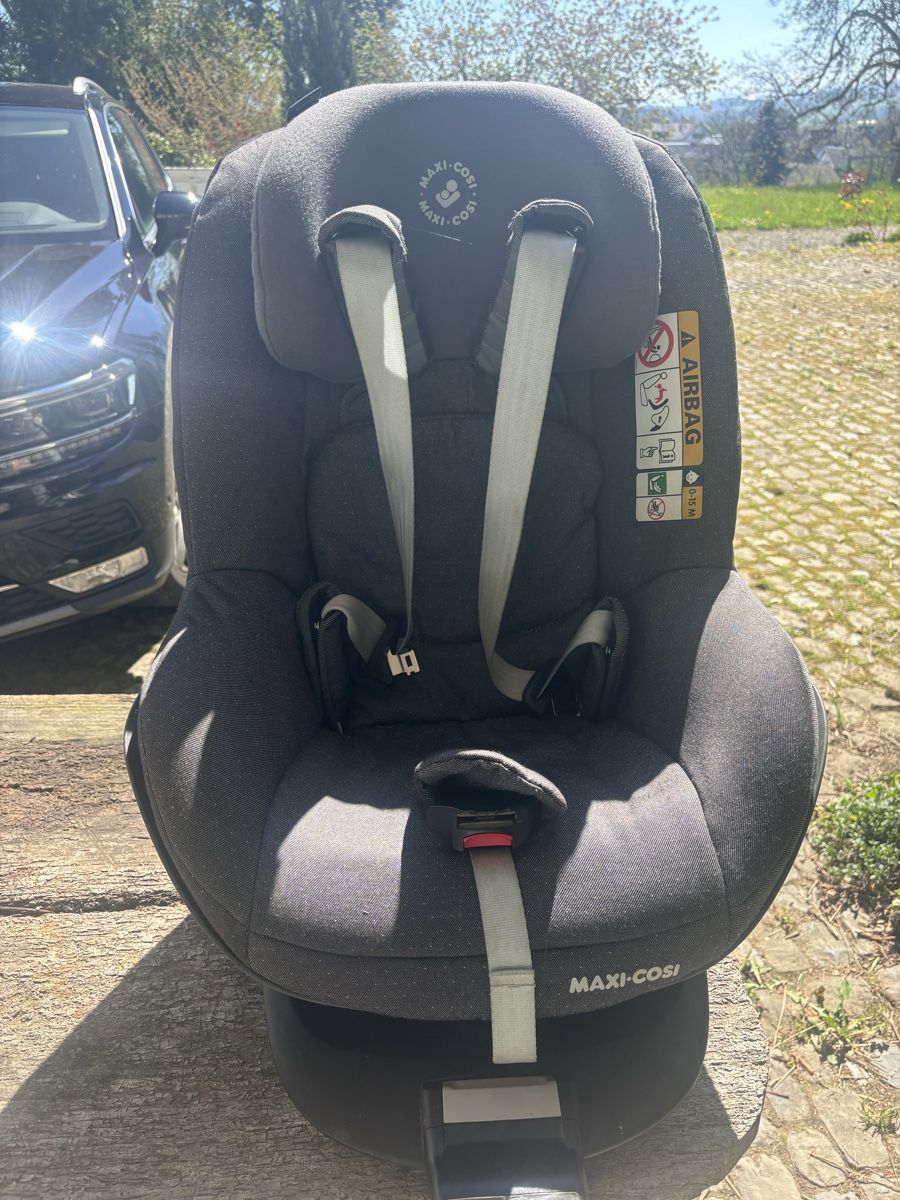Maxi-Cosi Seggiolini per auto: Maxi Cosi Kinder-Autositz mit Isofix, Pebble Plus – Usato da Unterlunkhofen venduto da Schnueffelchen1
