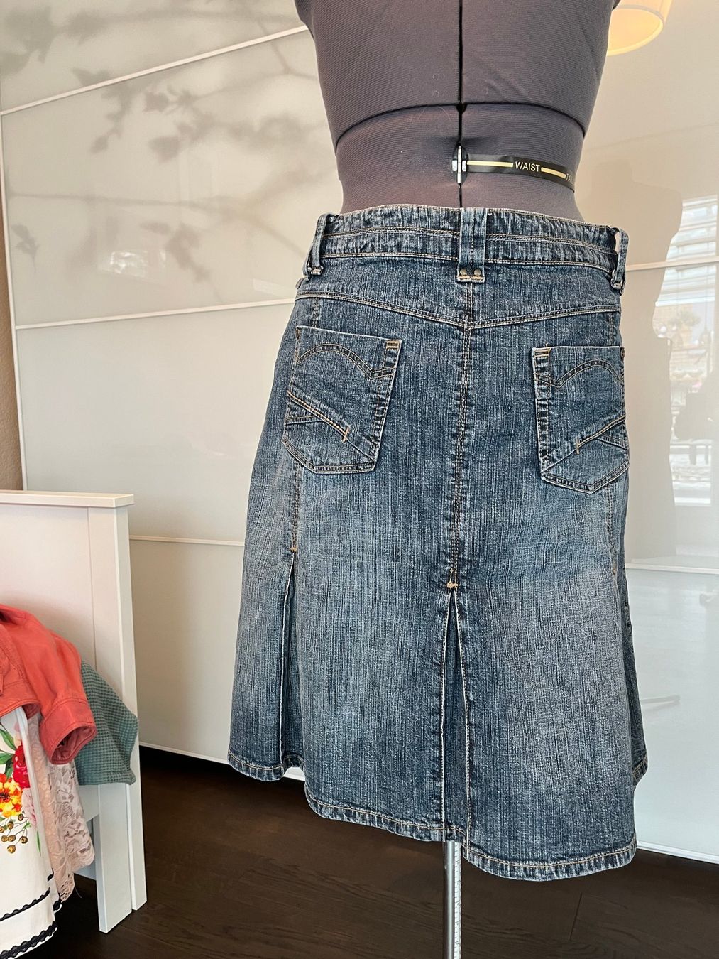 Jeans: Jeansjupe blau Grösse 44 – Usato da Rümlang venduto da Blume817 2