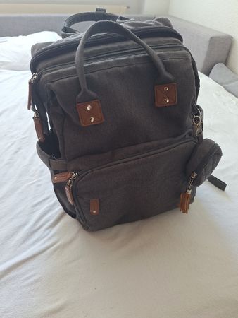 Wickelrucksack mit Bettfunktion grau