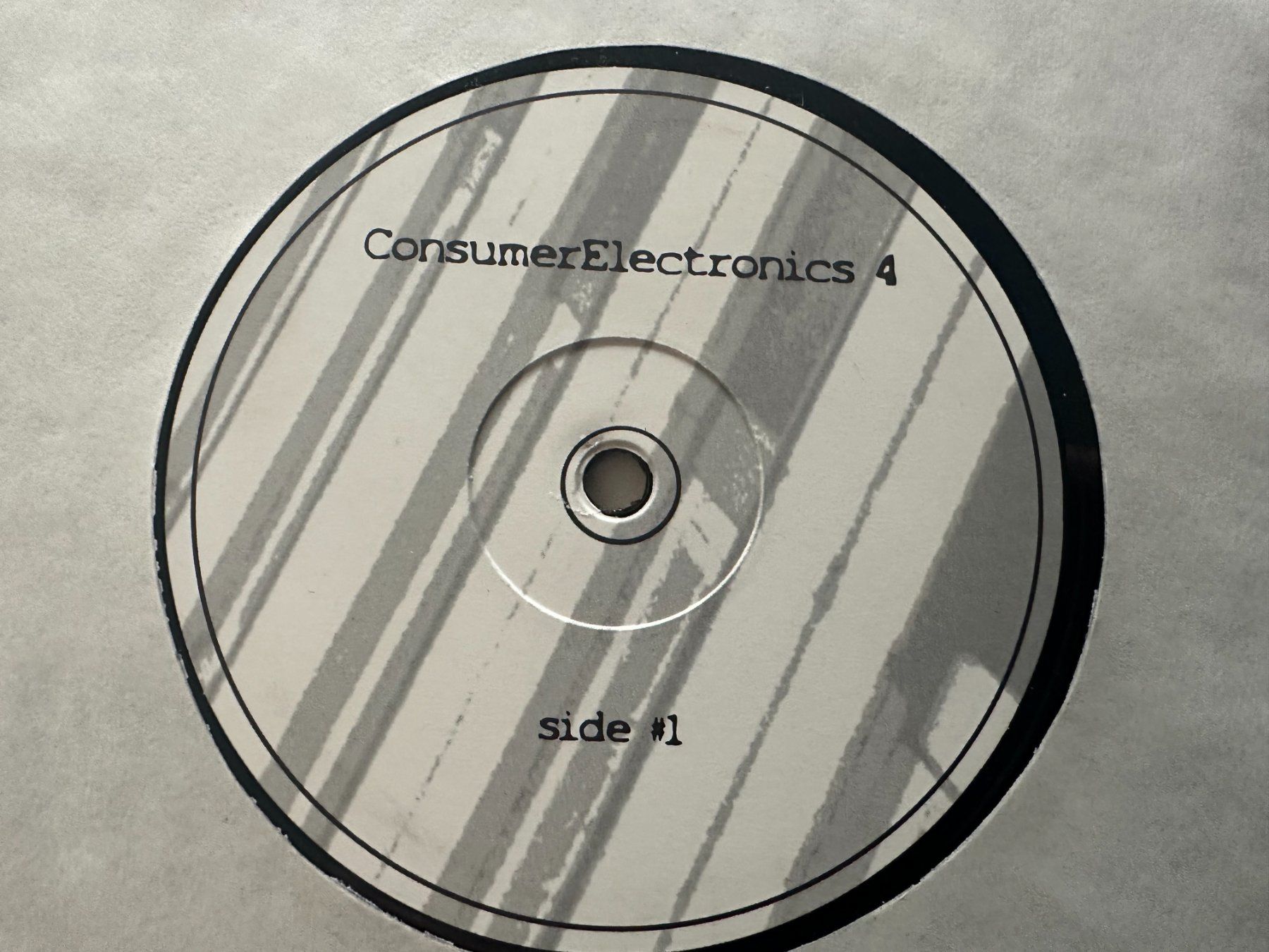 Dischi in vinile: CONSUMER ELECTRONICS 2LPS #4 - MUSIQUE INDUSTRIELLE – Usato da Sion venduto da jaipur1401 4