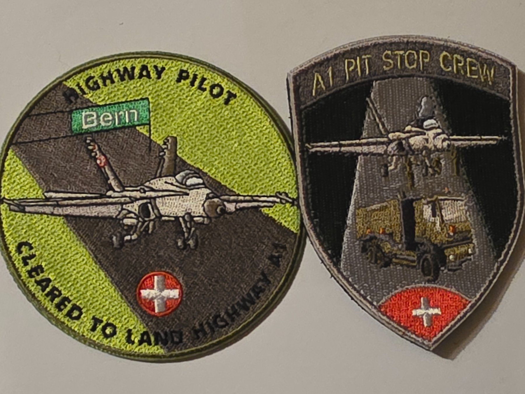 Schweizer Armee Placchette & Badge: Luftwaffe Abzeichen A1 Badge Duo original – Nuovo (secondo la descrizione) da Nyon venduto da freetoys08
