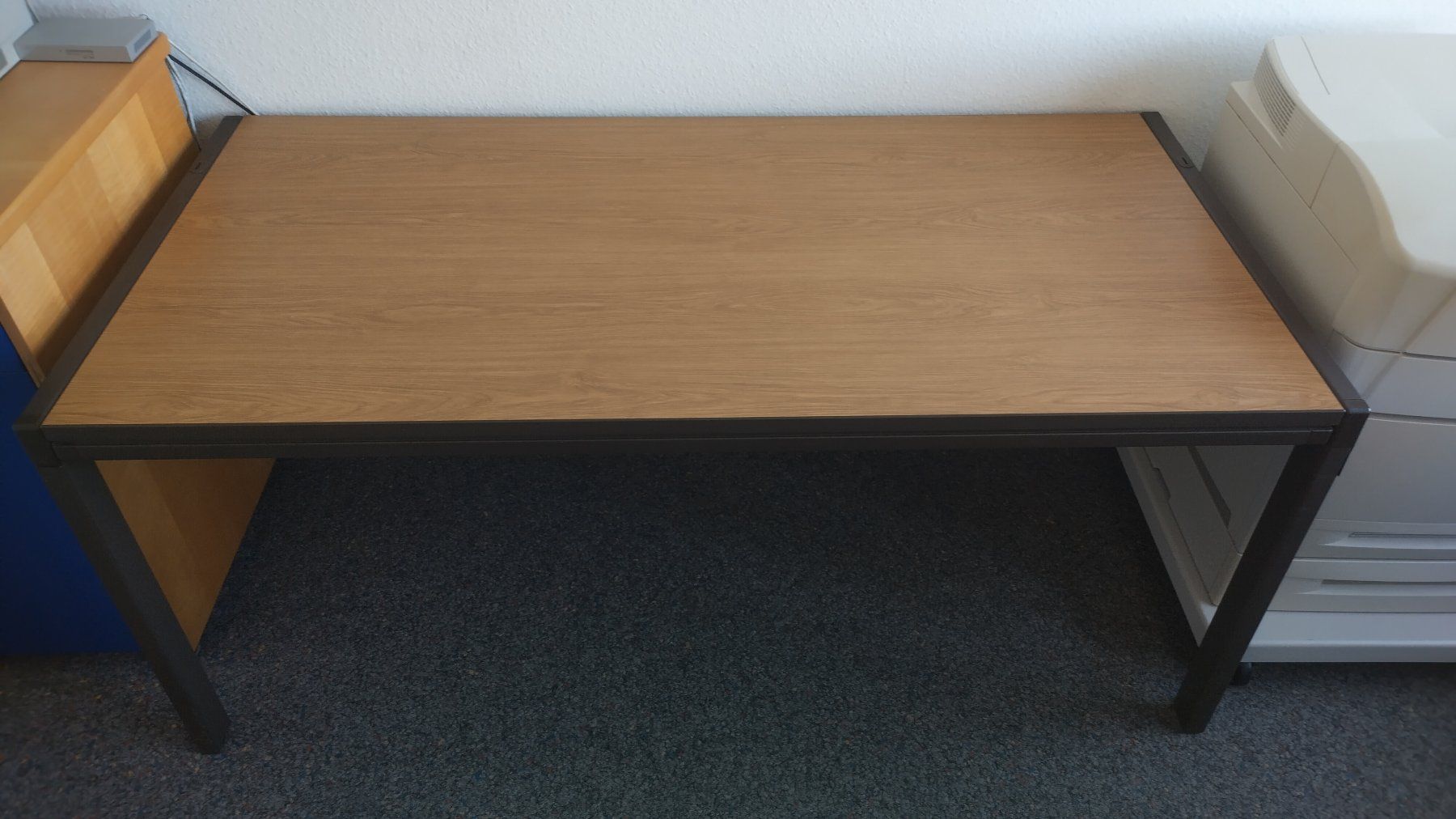 Scrivanie: Bürotisch Gesika Modell "Kober" 1987 – Usato da Zollikerberg venduto da Alasaka2013
