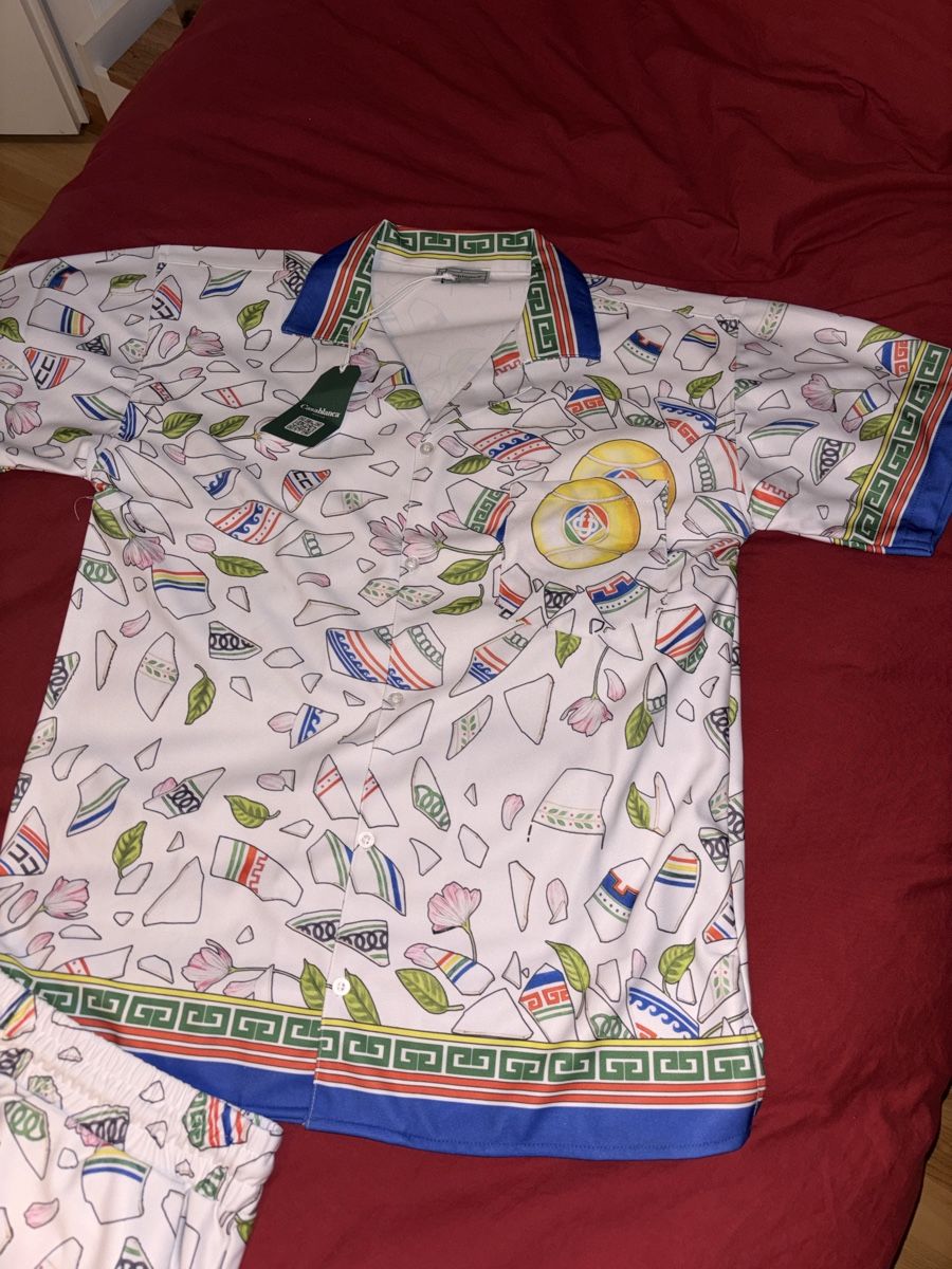 Lots de vêtements: Completo Casablanca camicia e pantaloncini – D'occasion à Derendingen par bra_9jqb 1