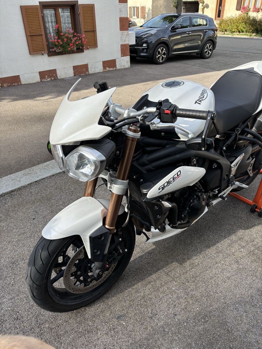 Strada: Triumph Speed Triple, 1050 cm3, expertisée! 2011 – Usato da Cornol venduto da mpp_xnj7 1