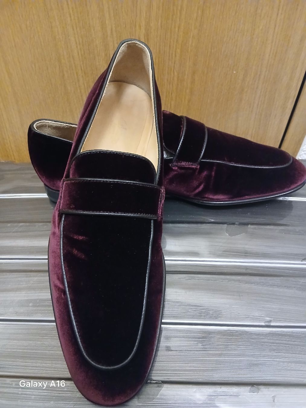 Scarpe da uomo: Mocassins en velours italien – Usato da Genève venduto da Martinbng 3