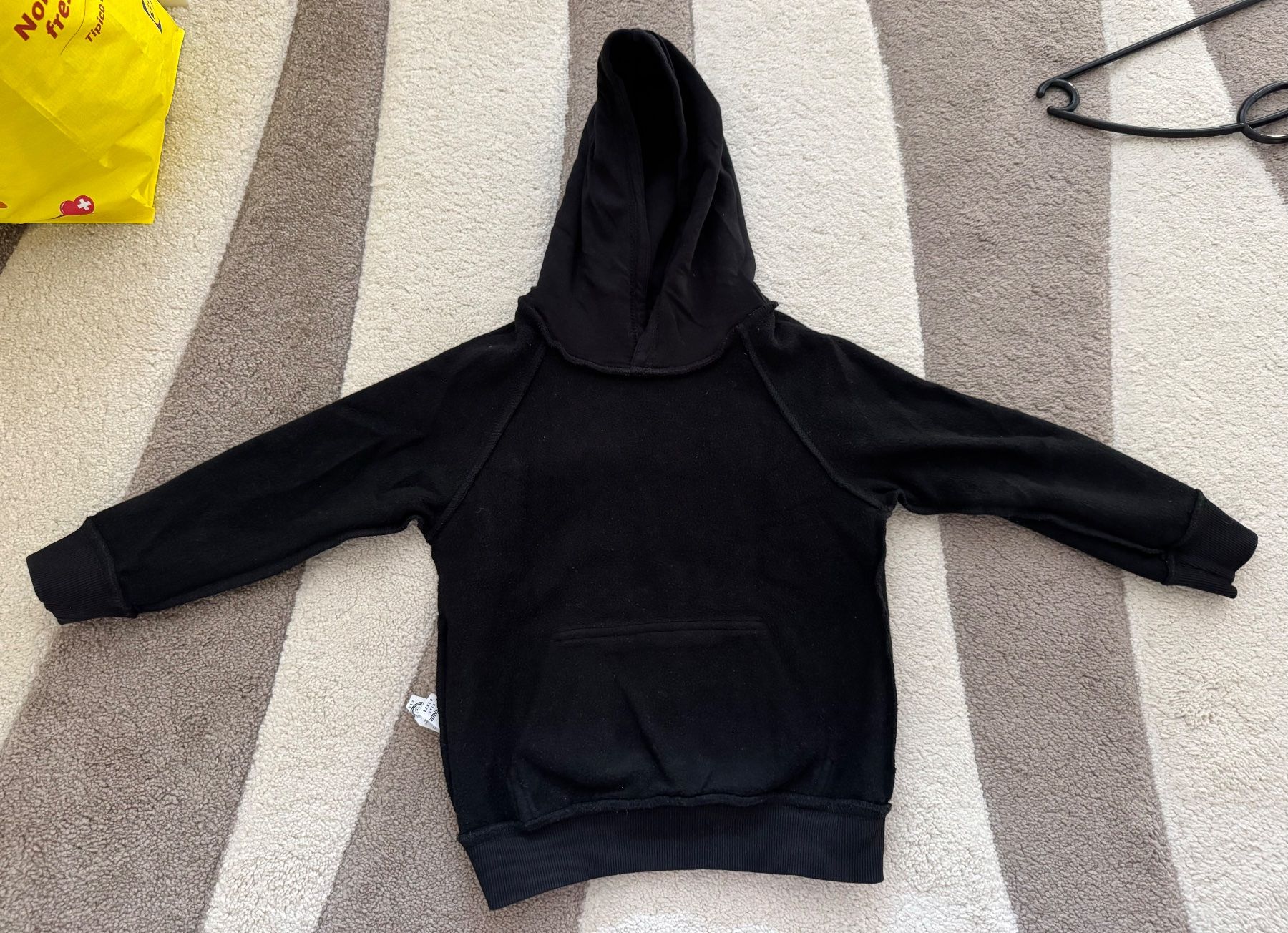 Pulls et sweat-shirts: PULLOVER (SWEATSHIRT) – D'occasion à Zürich par Mina_09 2