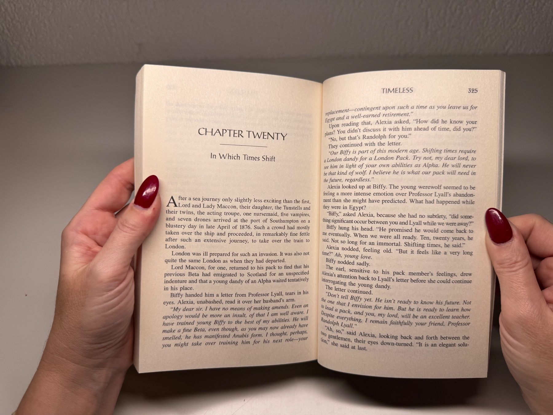 Libri: NOVEL: Gail Carriger, Timeless – Usato da Grosswangen venduto da English_books 8
