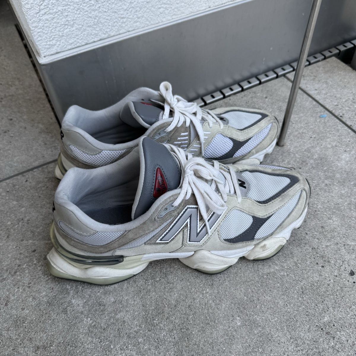 New Balance Scarpe da uomo: New Balance 9060 Grösse 46.5 – Usato da Itingen venduto da JDG11 1