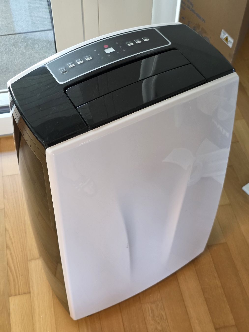 Migros Condizionatori: Mobile Klimaanlage DGM 7 – Usato da Rotkreuz venduto da Psychonaut