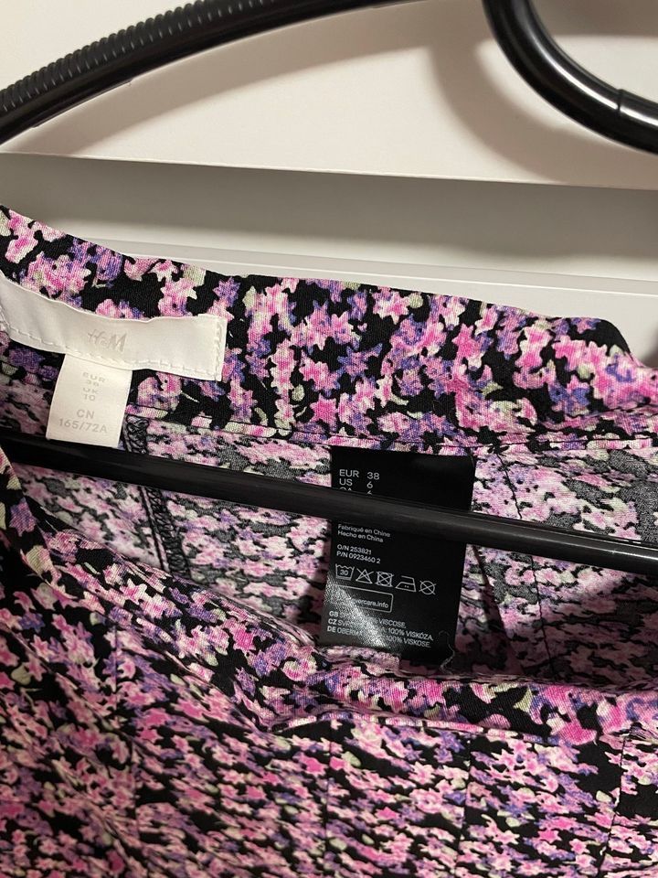 Röcke: H&M Rock 38 Grösse – Neu (gemäss Beschreibung) aus Tägerwilen von makcode09 1
