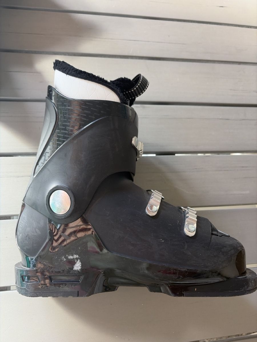 Salomon Schuhe für Jungen: Chaussures de ski Salomon – Gebraucht aus Marin-Epagnier von hibiscus26 2