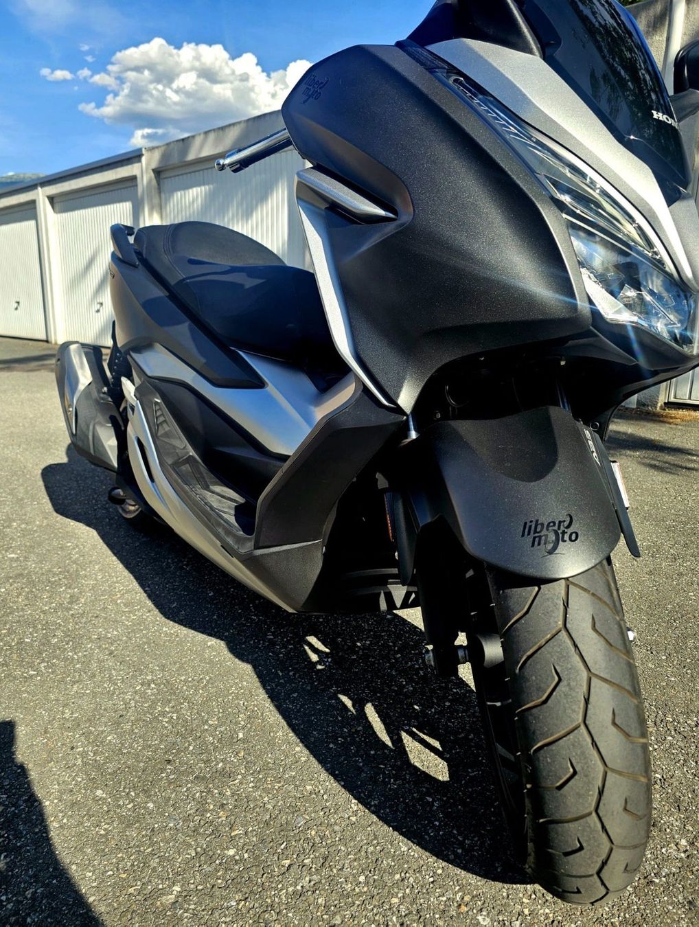 Honda Scooter: HONDA Forza 300 – Usato da Sion venduto da kalo99