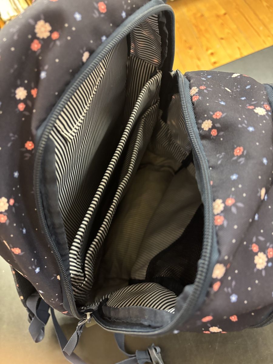 Borse & Zaini: Beckmann Rucksack Blumenprint – Usato da Büren an der Aare venduto da Nikito2001 4