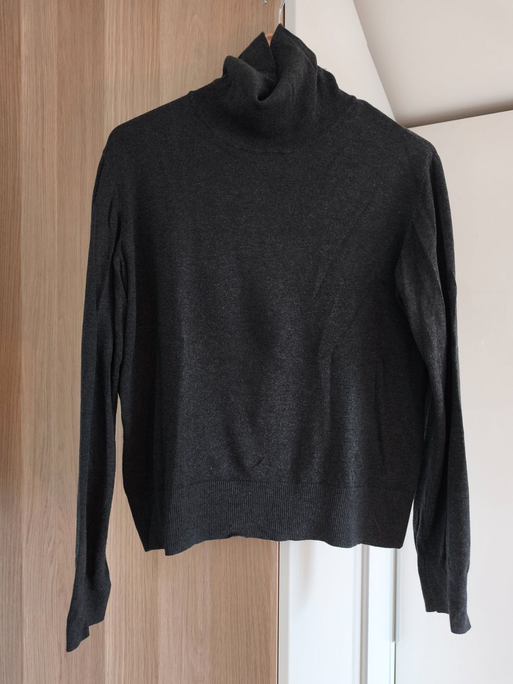 H&M Maglioni & Felpe: H&M Pullover – Usato da Niederrohrdorf venduto da yan_zkz6